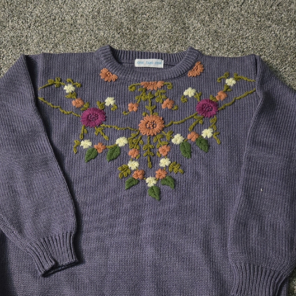Floral Embroidered Crew Neck Sweater in Purple